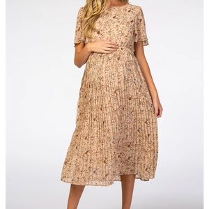 Beige Floral Pleated Short Sleeve Chiffon Maternity Midi Dress